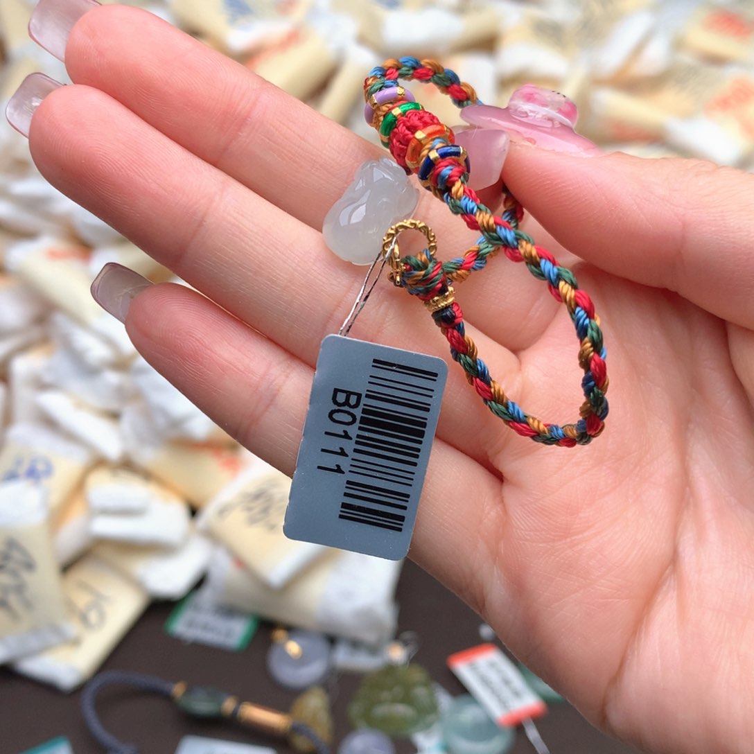 【闪购商品】翡翠挂件未镶嵌一