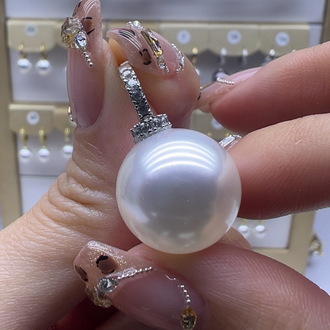 未镶嵌淡水珍珠颈饰