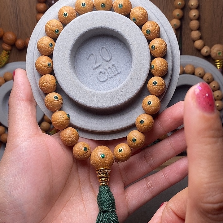 手串凤眼菩提12mm➕绿宝石镶嵌