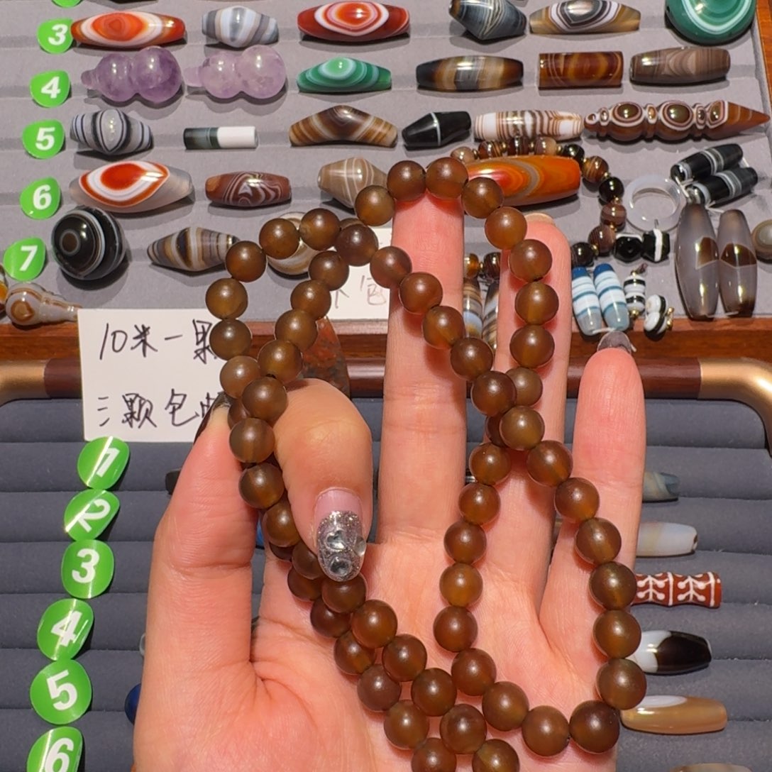 青****玛瑙/玉髓未镶嵌珠宝半成品