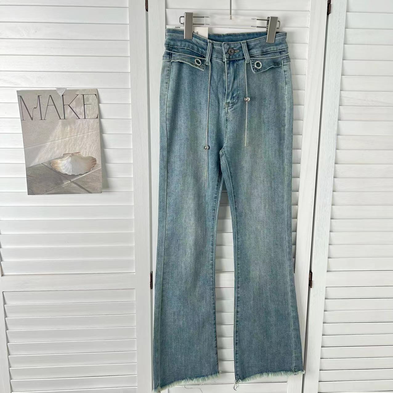 女士新款百搭微喇叭牛仔裤亲子B2625