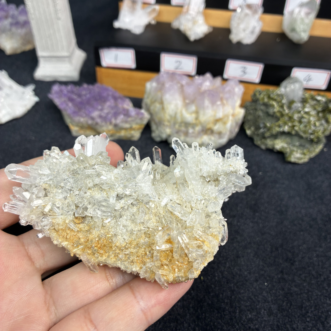 天然白水晶簇标本鱼缸装饰消磁观赏矿石摆件