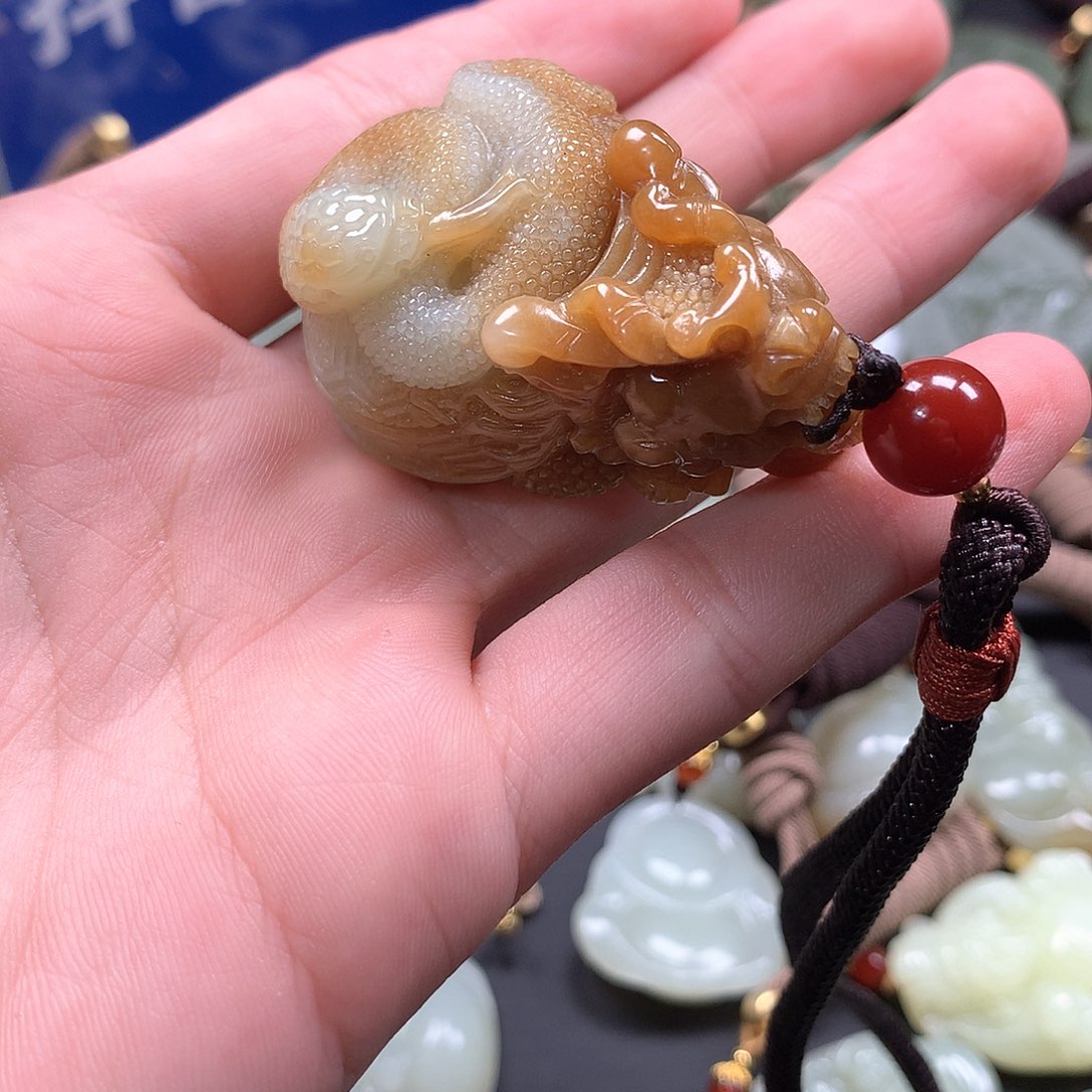 和田玉未镶嵌颈饰阿*