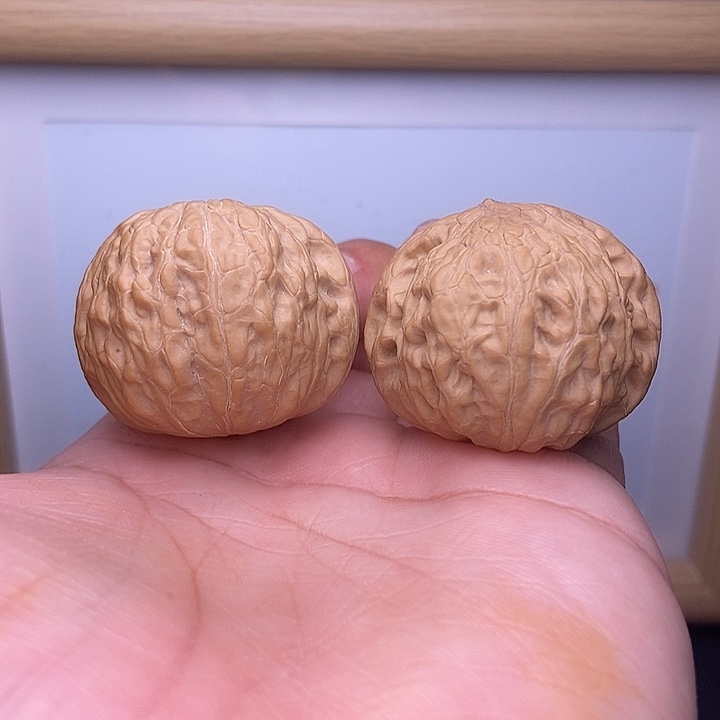 羡***阳核桃全品小尺铁锤