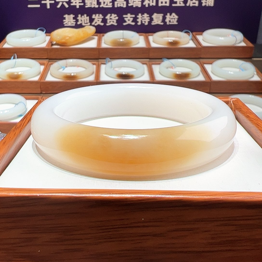 和田玉手镯 55 56未镶嵌