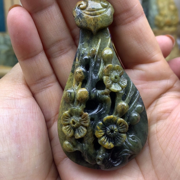 【闪购商品】岫岩河磨玉（透闪石质玉）未镶嵌吊坠