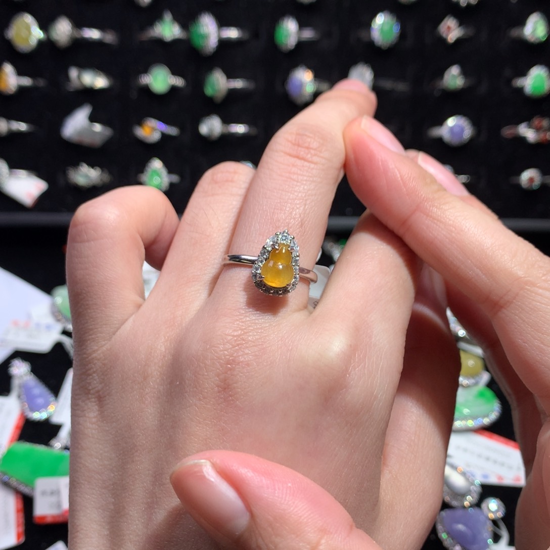 翡翠颈饰银S925镶嵌天然翡翠