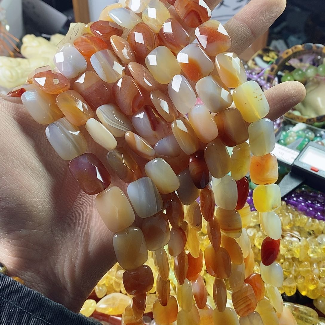 玛瑙/玉髓珠宝半成品未镶嵌一条13×16玛瑙切面牌A105