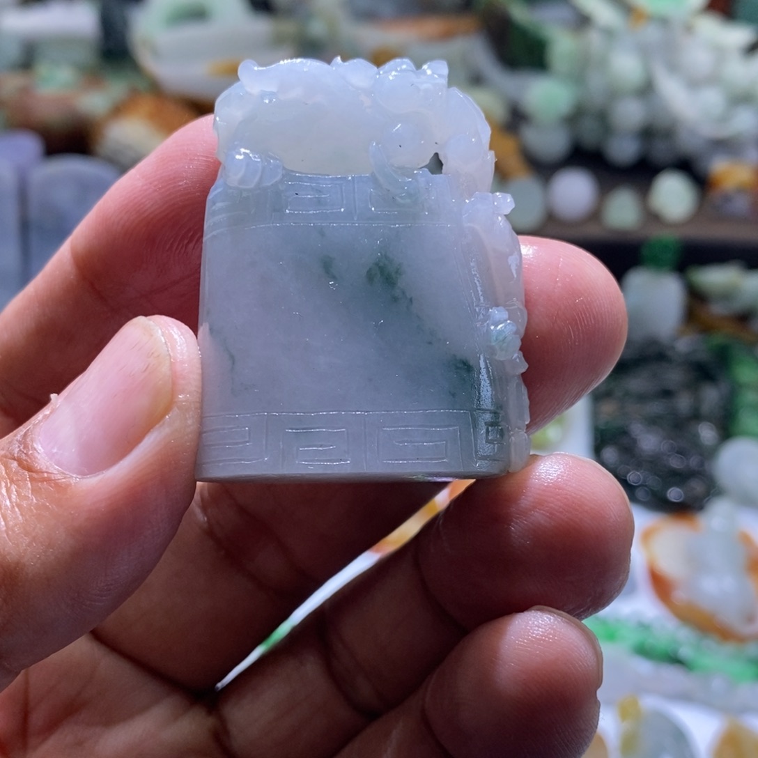 丫***子定制翡翠未镶嵌毛货