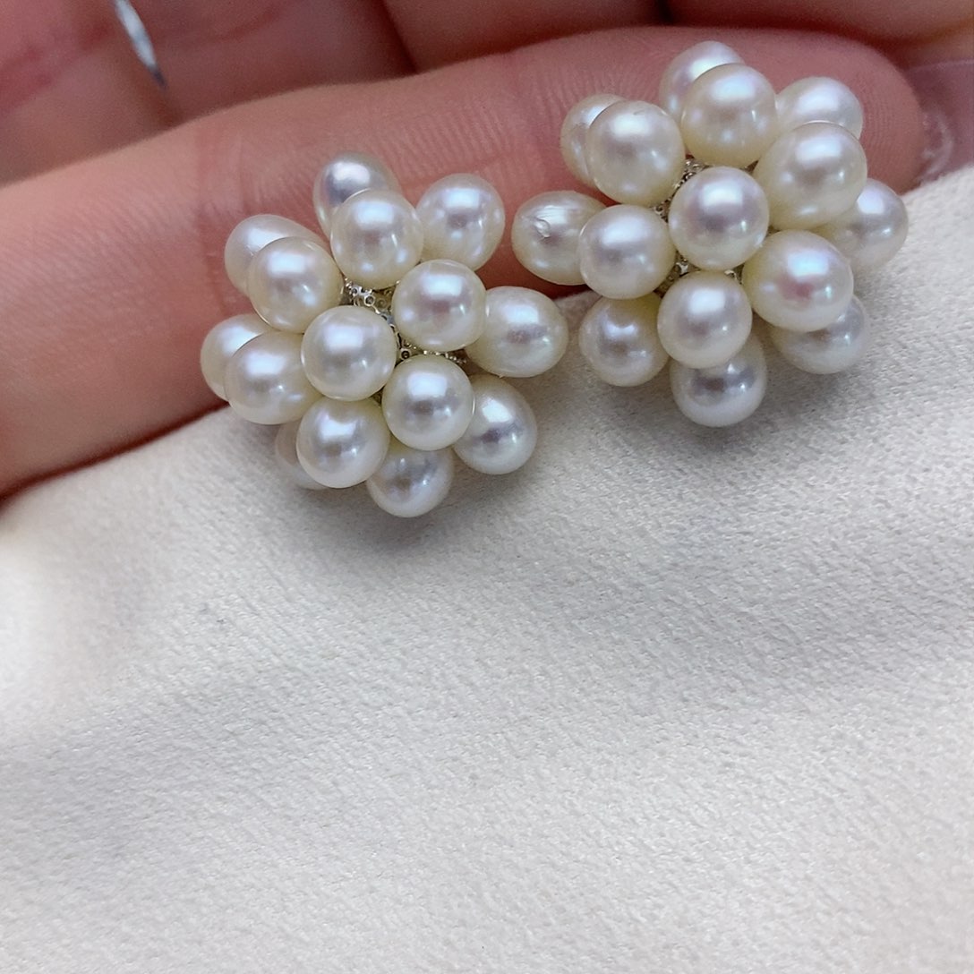 【闪购商品】淡水珍珠耳饰银S925镶嵌60