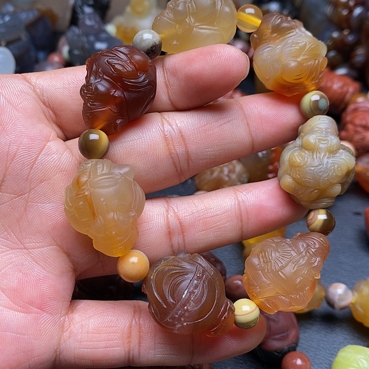 石英质玉手链未镶嵌万****