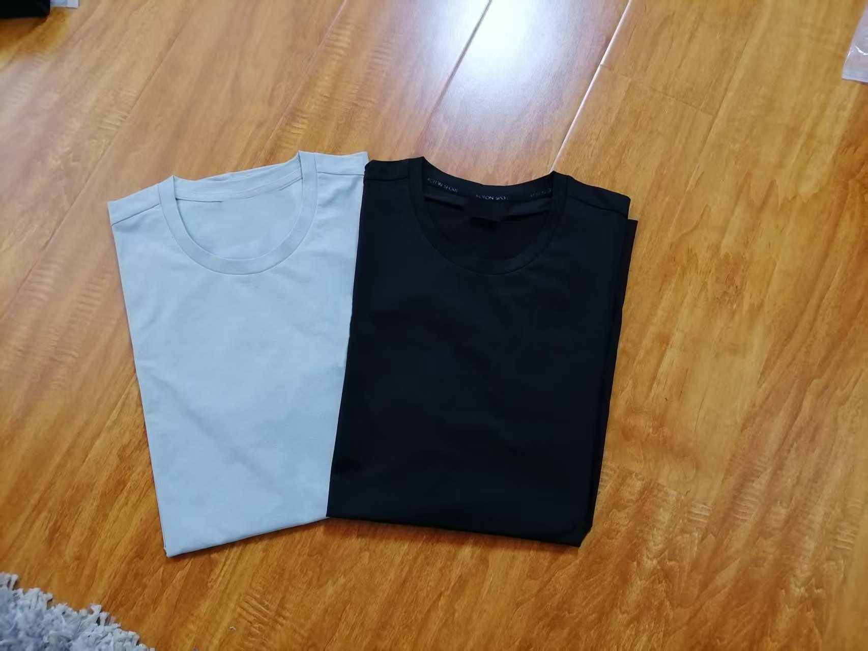 9    树钢压短袖