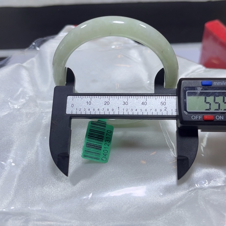 翡翠手镯未镶嵌天然A货翡翠缅料手镯多样性发货团购发一件