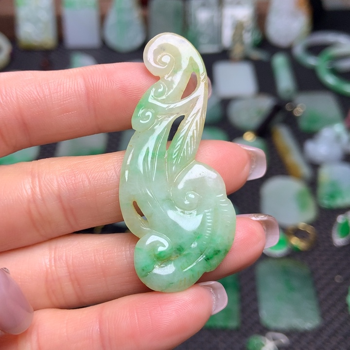 翡翠未镶嵌挂件……