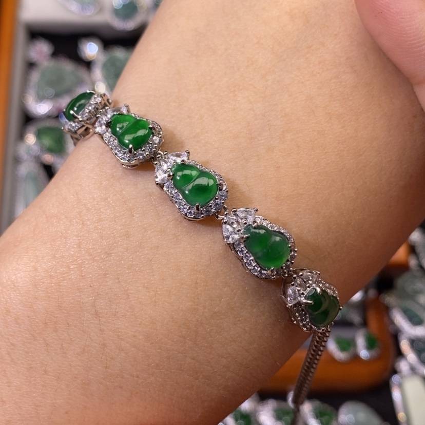 【闪购商品】翡翠颈饰未镶嵌天然