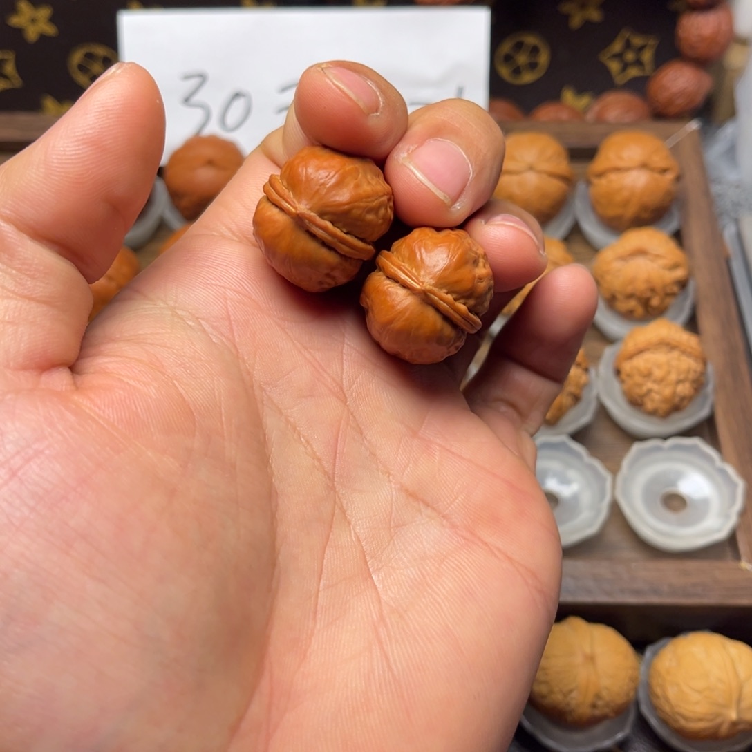 叫***）文玩核桃把件手捻