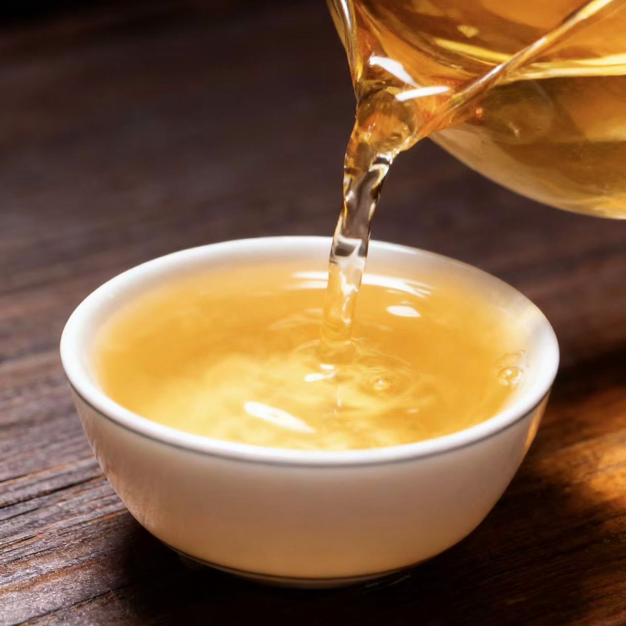 通用1 半坡老寨古树 生茶 357克/饼