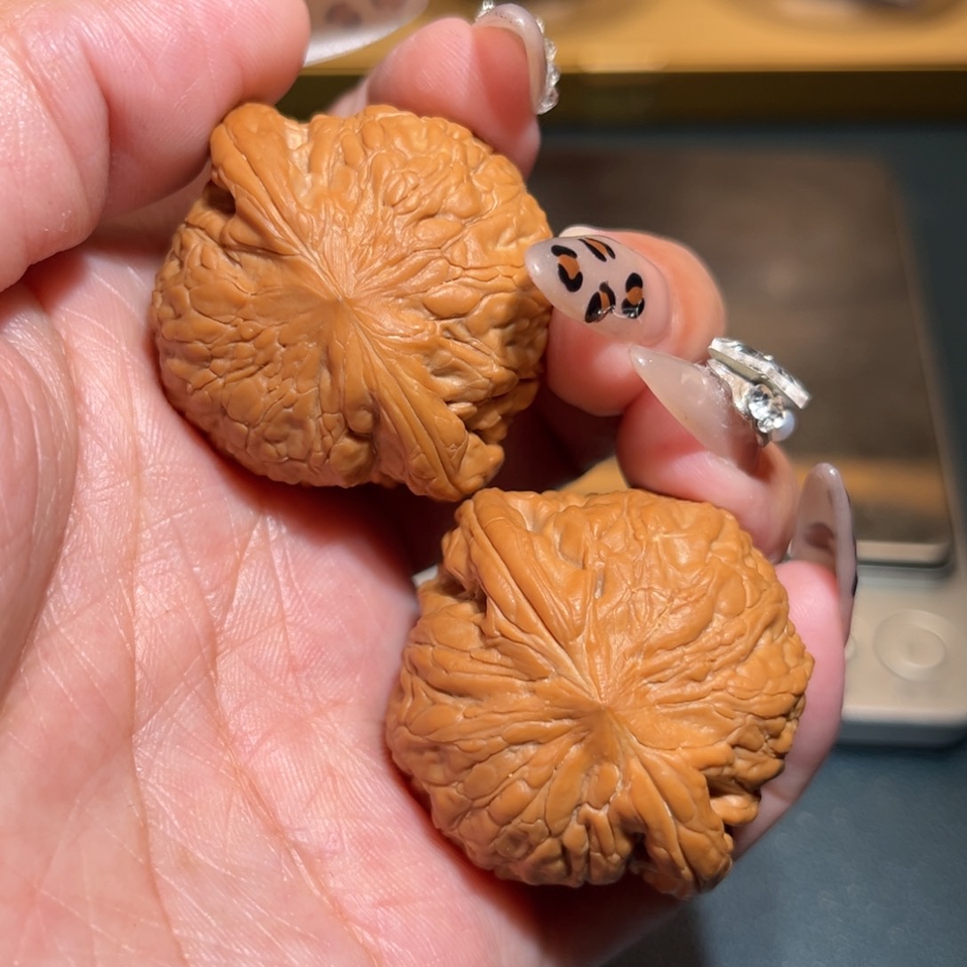 文玩核桃吊坠铁锤37