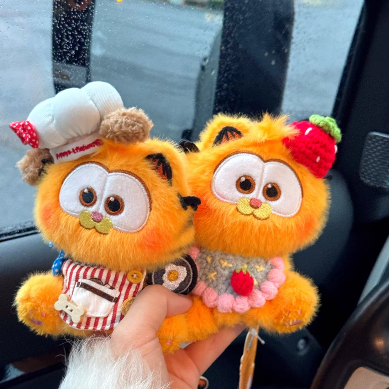 【正版】加菲猫包包挂件公仔女生可爱猫咪玩偶钥匙扣汽车挂饰礼物