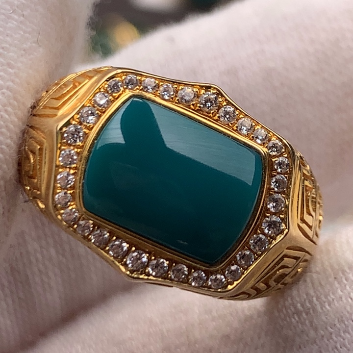 绿松石车挂18K金镶嵌