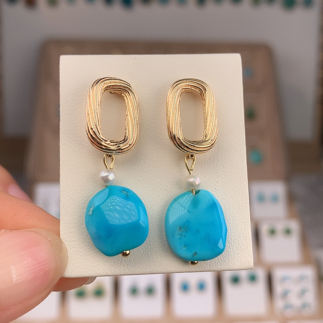 绿松石未镶嵌耳饰