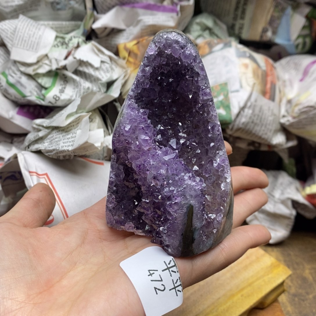 紫晶乌拉圭未镶嵌