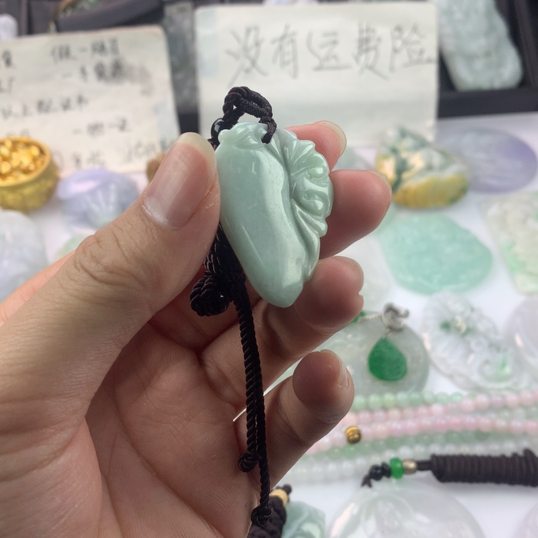 翡翠颈饰未镶嵌－