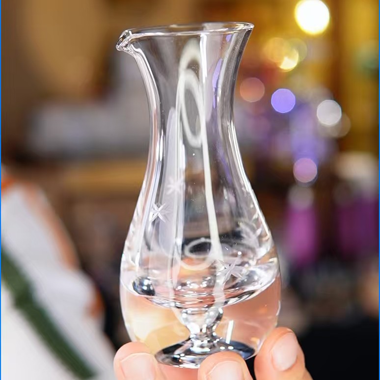 金金箔雪花水滴创意加厚无铅玻璃白酒分酒器