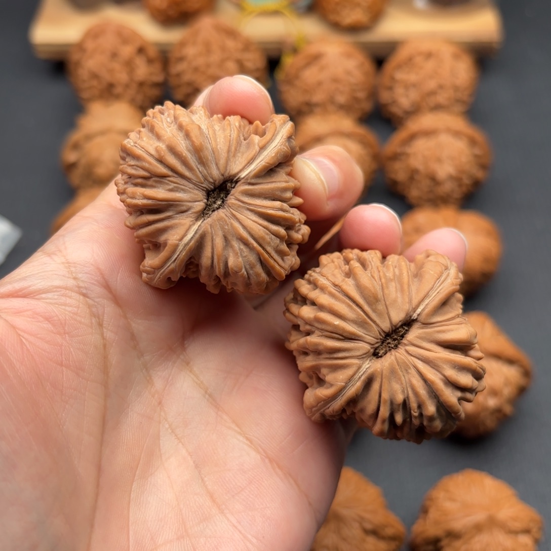 用***8把件文玩核桃平谷楼43