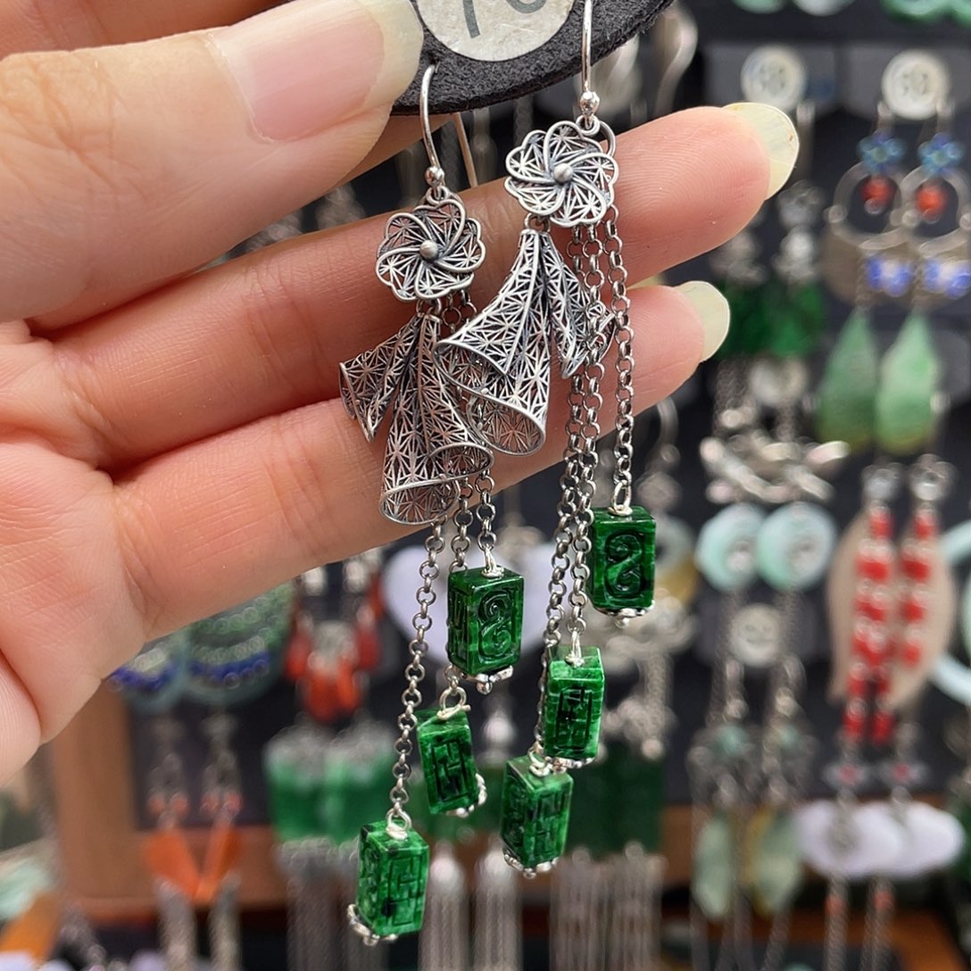 傲***晴翡翠银S925镶嵌耳饰597hjhhh