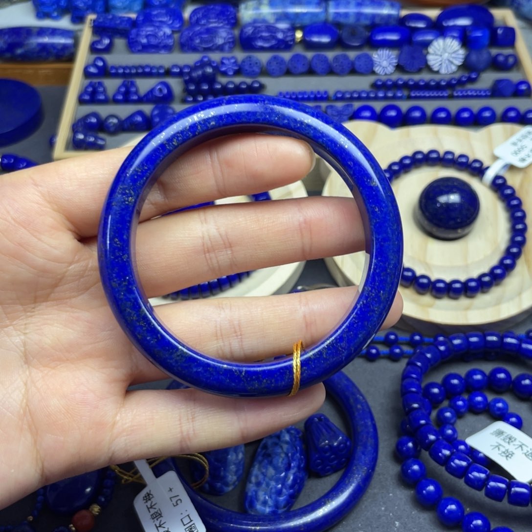 星****青金石未镶嵌手镯57+