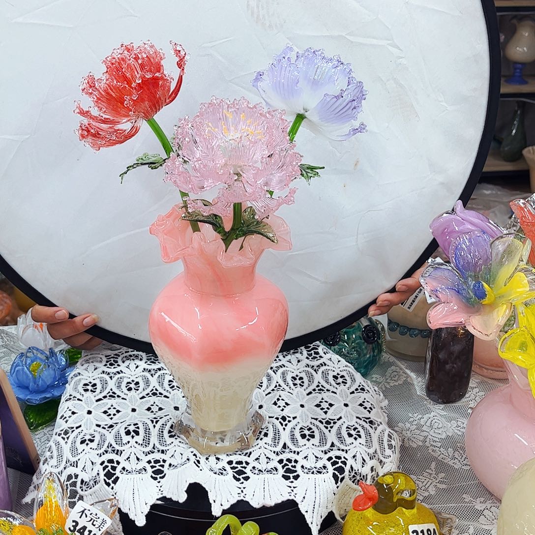 3朵花 家悦琉璃工艺品送瓶