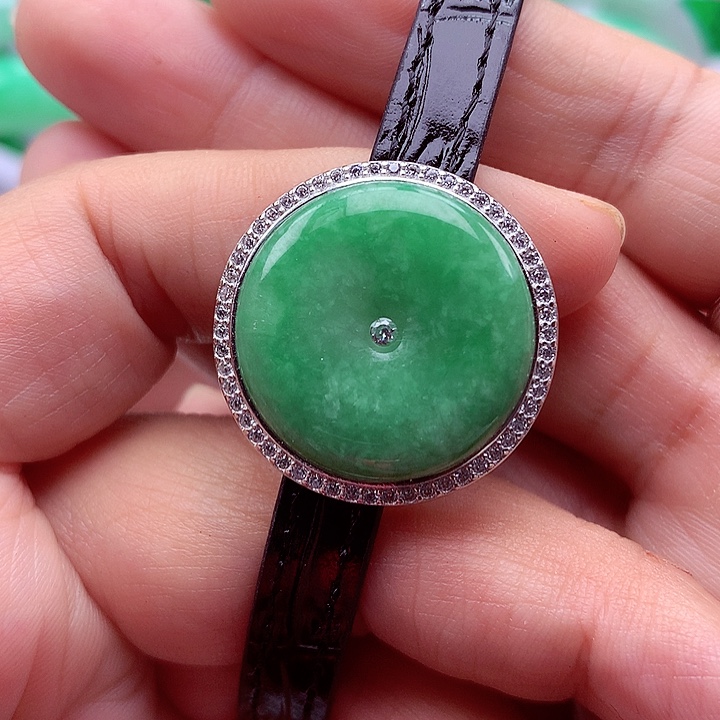 翡翠颈饰银S925镶嵌翡翠