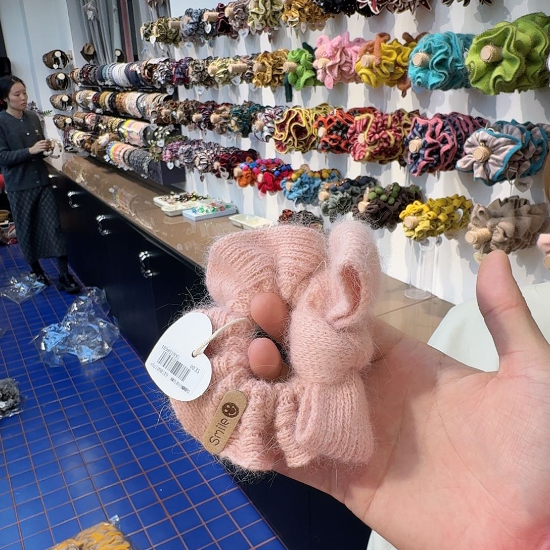 粉色蝴蝶结发圈哦哦哦哦