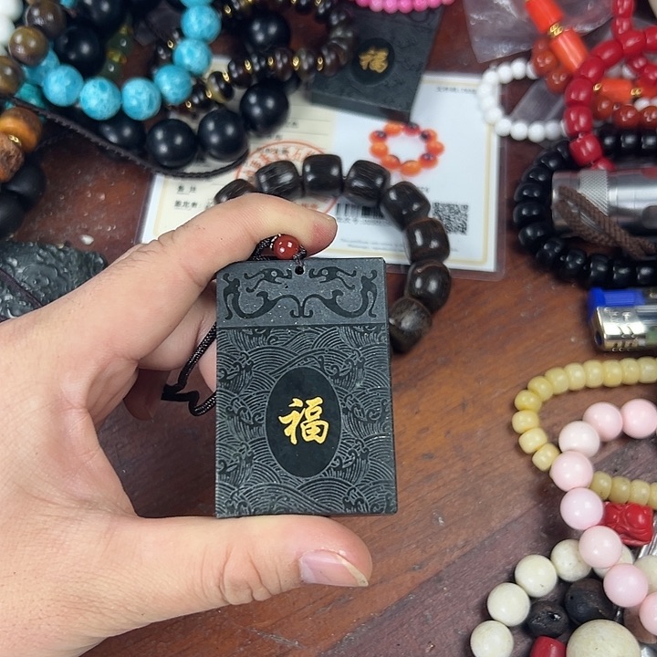 和田玉（糖玉）颈饰未镶嵌