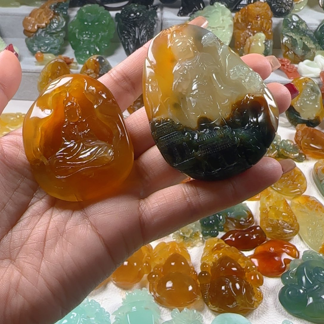 蛇纹石玉颈饰未镶嵌喜*雪