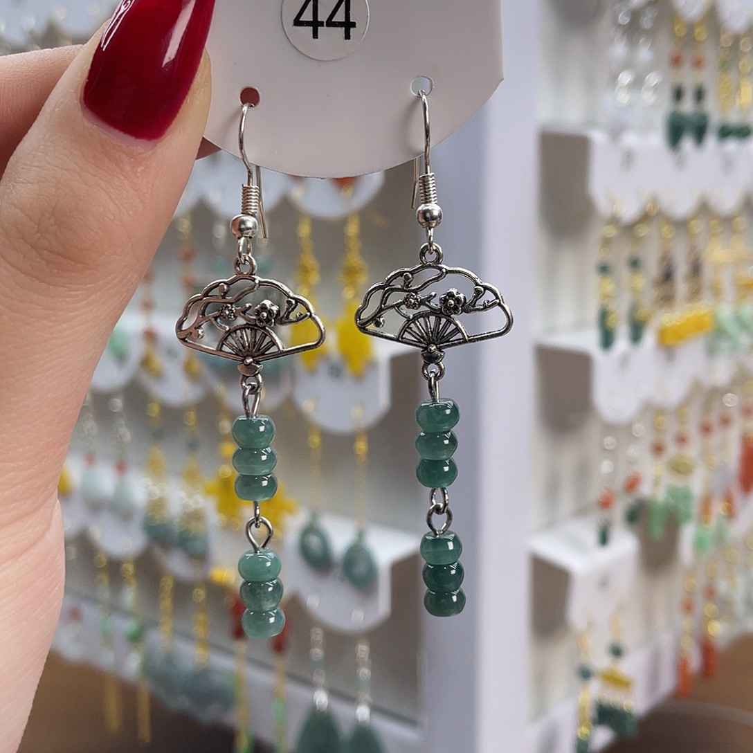 翡翠未镶嵌耳饰44