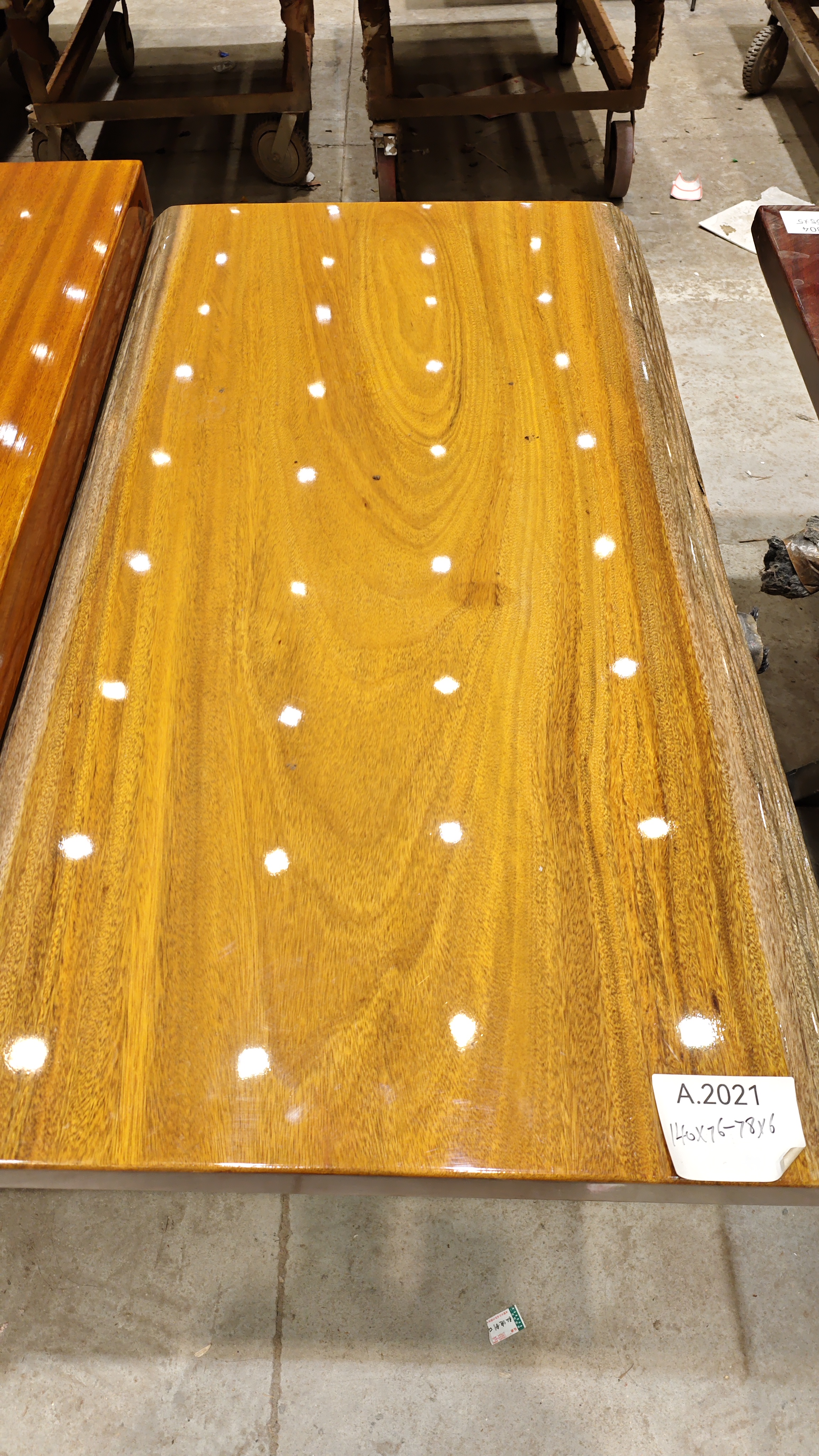 实木大板一物一拍运费到付餐桌茶桌电脑桌会议桌书桌画案