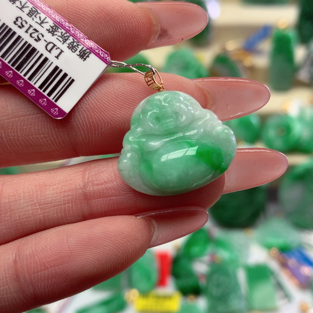 翡翠颈饰18K金镶嵌翡翠