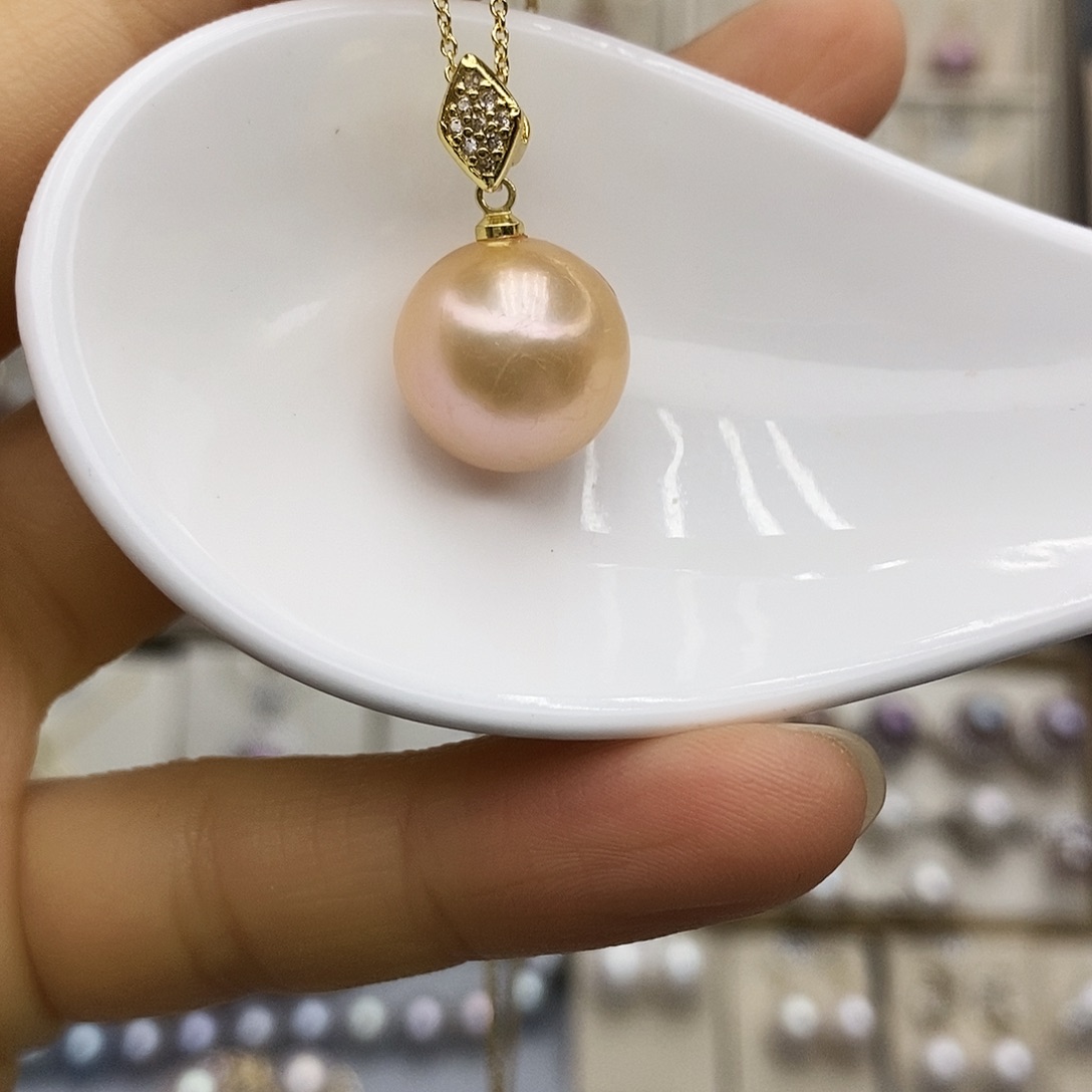 淡水珍珠颈饰合金