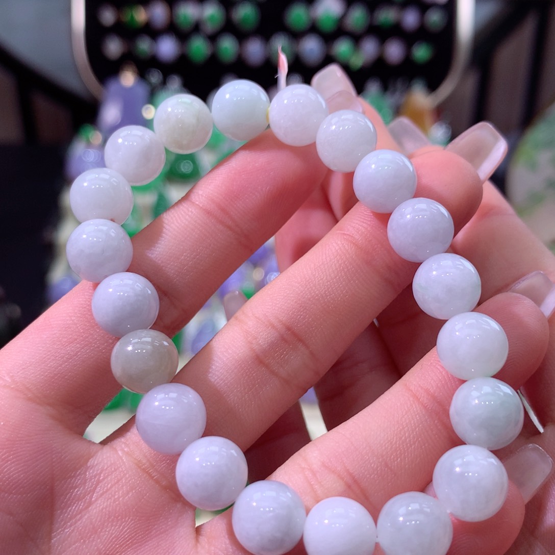 翡翠手串未镶嵌翡翠