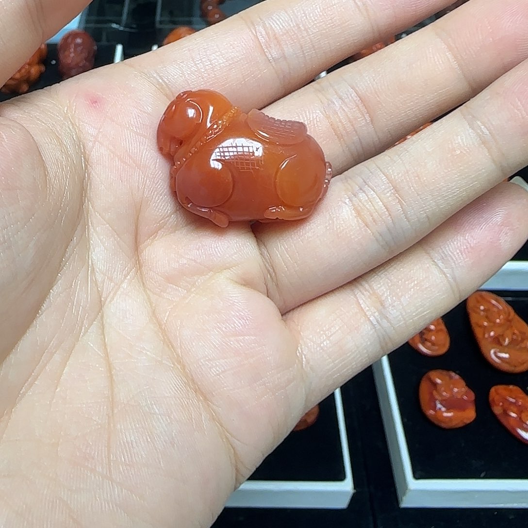 南红玛瑙未镶嵌颈饰