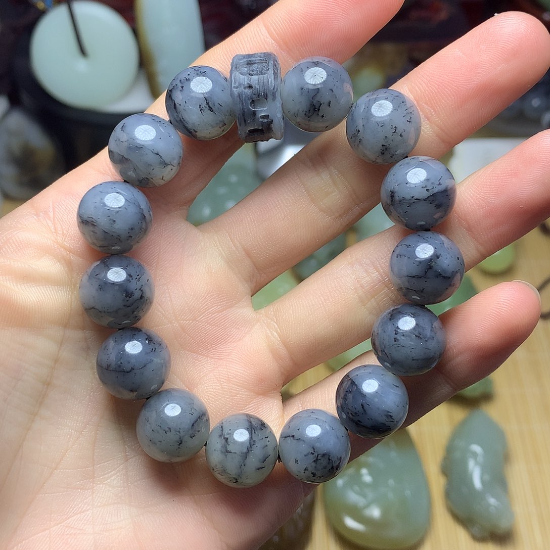 和田玉未镶嵌手串