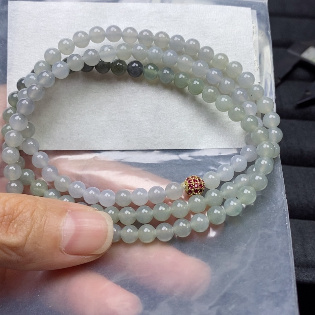 定制翡翠未镶嵌方*翡翠定制手链