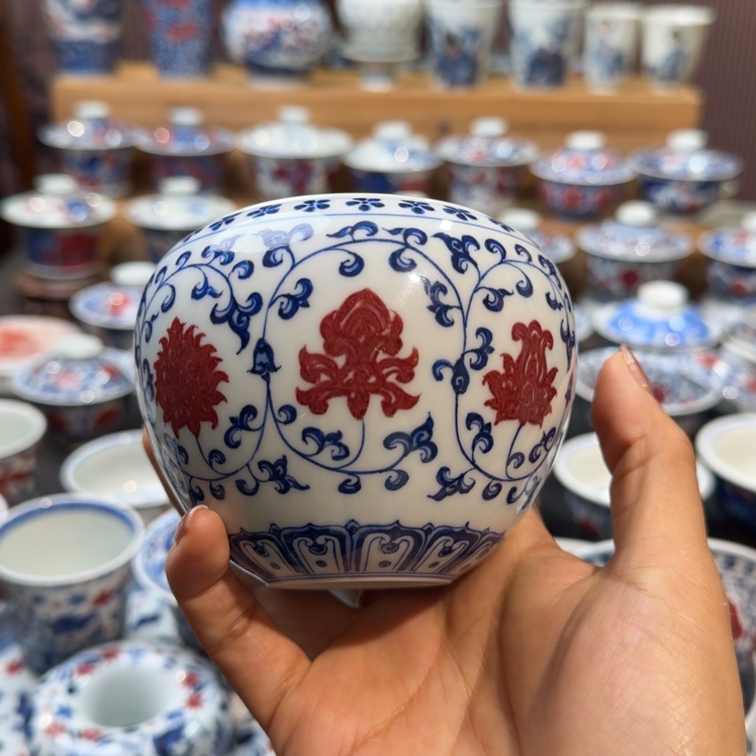 缠枝莲风水缸水洗