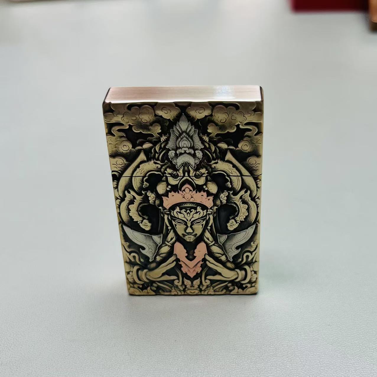 帕伽尼  黄铜  白鹤童子  紫铜镶嵌填彩   3500 打火机