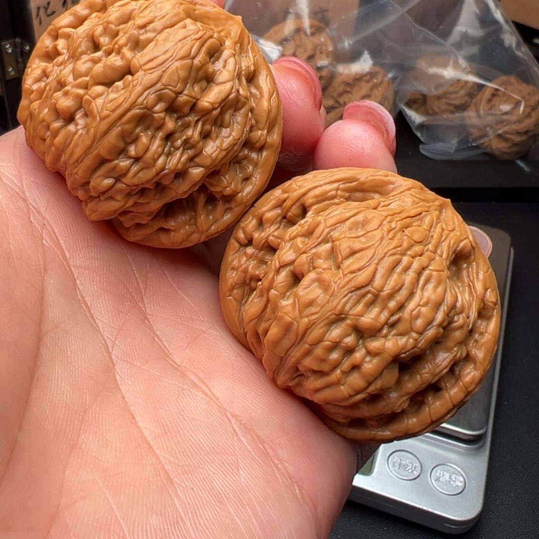 文玩核桃把件虎头王43