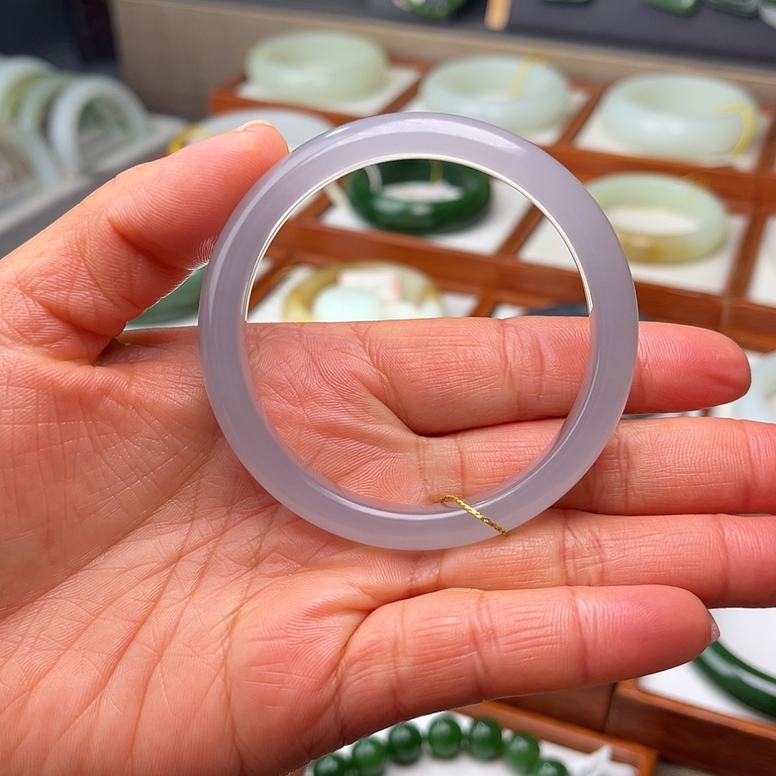 和田玉未镶嵌手镯53.7