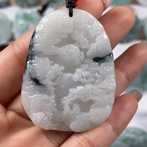 翡翠颈饰未镶嵌山水牌福利