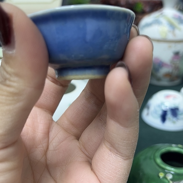 鹏***瓷片精美的的陶瓷摆件……